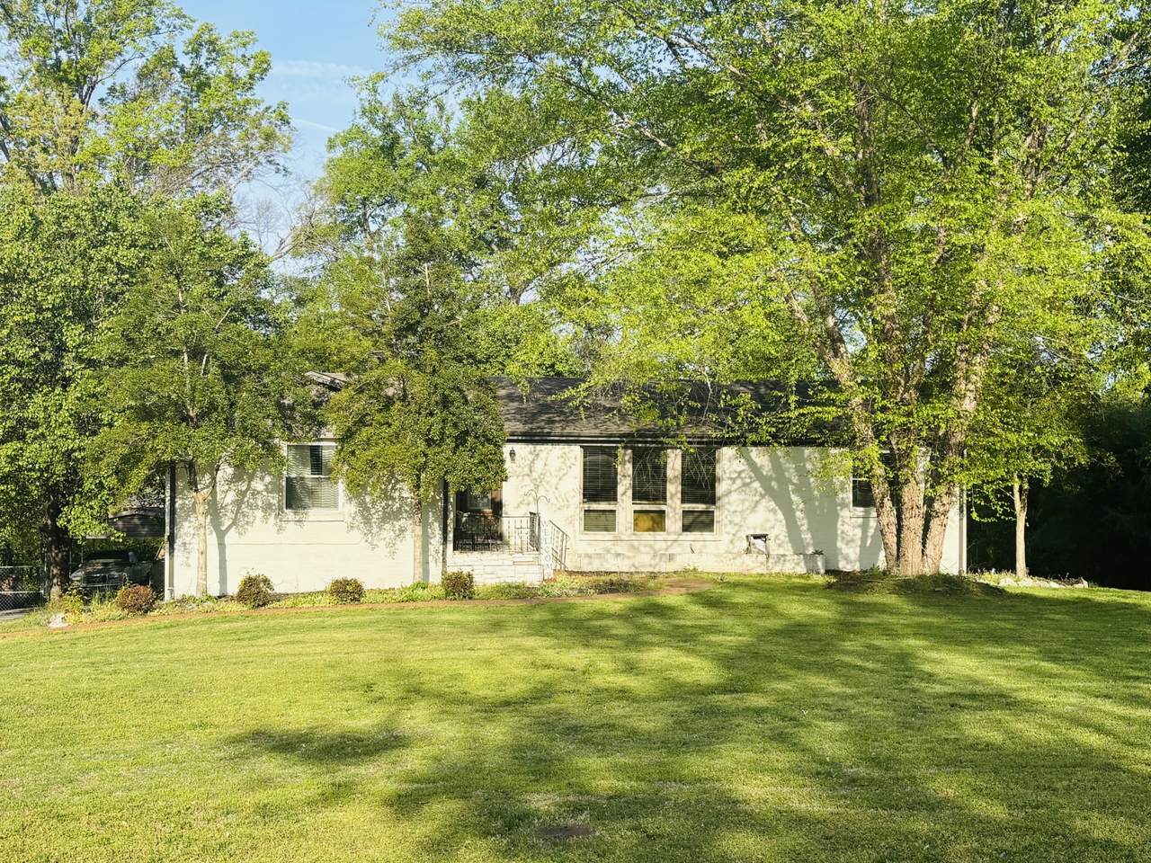 1116 Spencer Ave - Photo 1