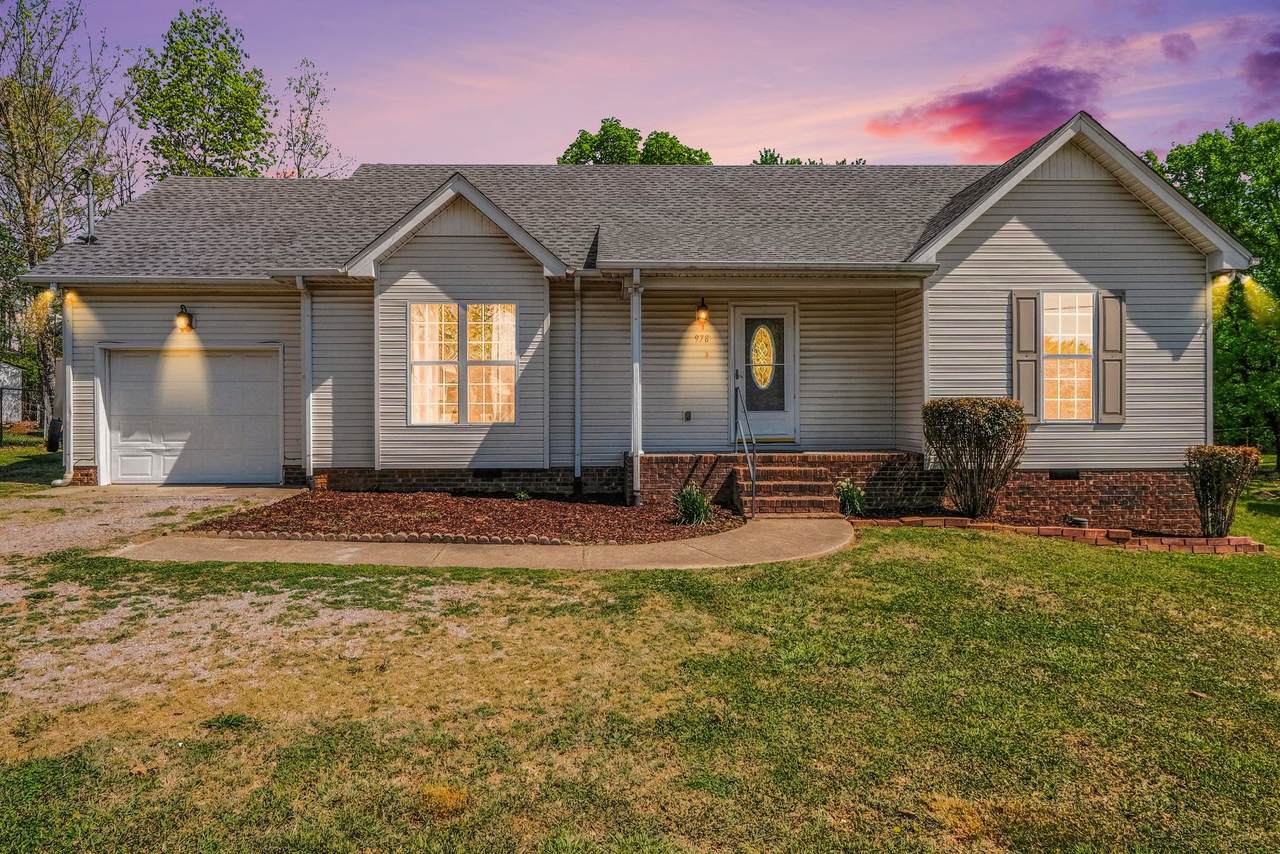 978 Sumerset Cir - Photo 1