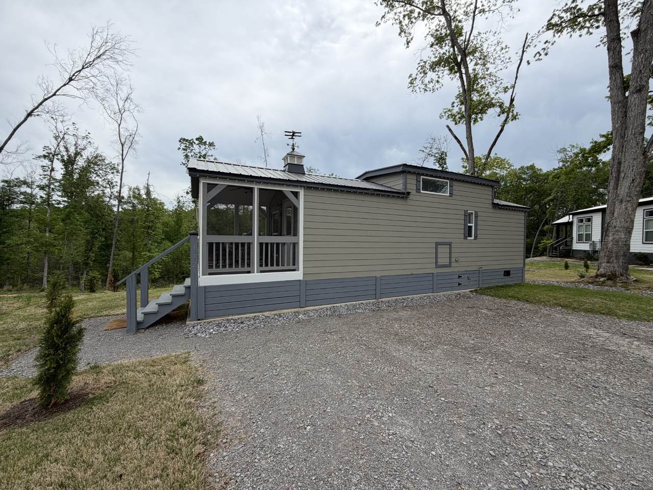 112 Pine Grove Ln - Photo 1
