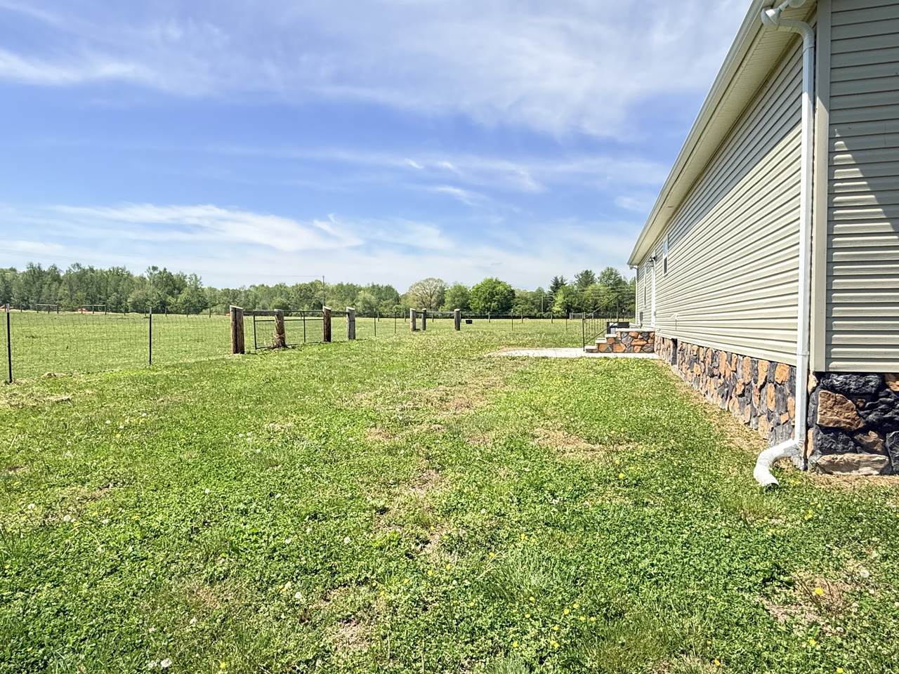 https://bt-photos.global.ssl.fastly.net/nashville/1280_boomver_2_RTC3172973-1.jpg