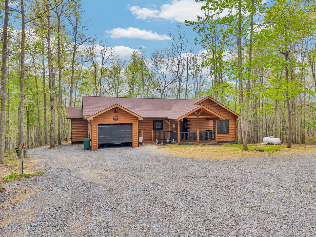 673 Arrowhead Rd - Photo 1