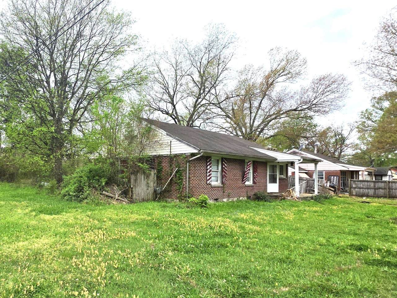 https://bt-photos.global.ssl.fastly.net/nashville/1280_boomver_1_RTC3173755-1.jpg