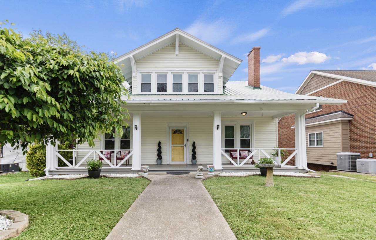 405 Mulberry Ave - Photo 1