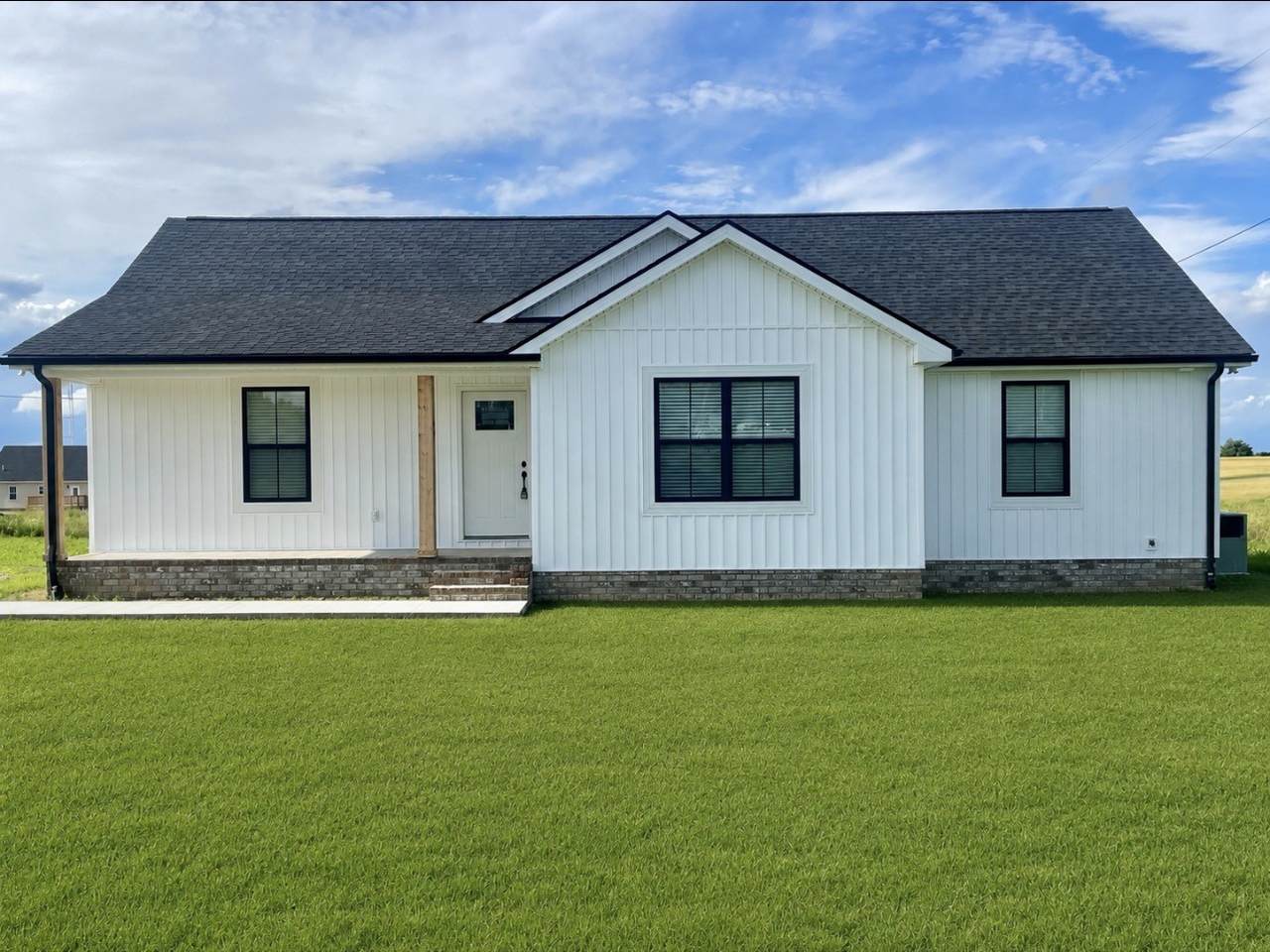 100 Donald Dr - Photo 1