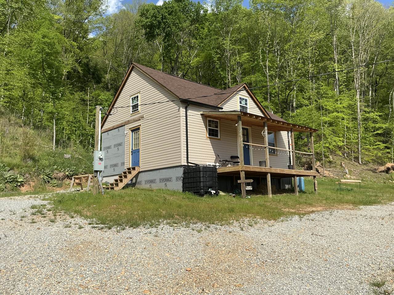 2131 Old Weatherford Rd - Photo 1