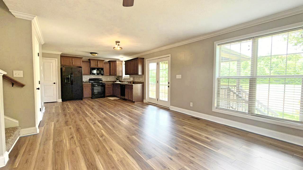 https://bt-photos.global.ssl.fastly.net/nashville/1280_boomver_2_RTC3176469-1.jpg
