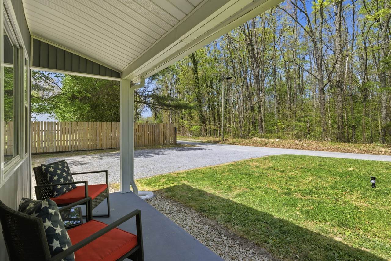 https://bt-photos.global.ssl.fastly.net/nashville/1280_boomver_1_RTC3176556-1.jpg