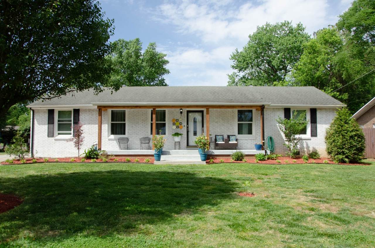 1614 Minerva Dr - Photo 1