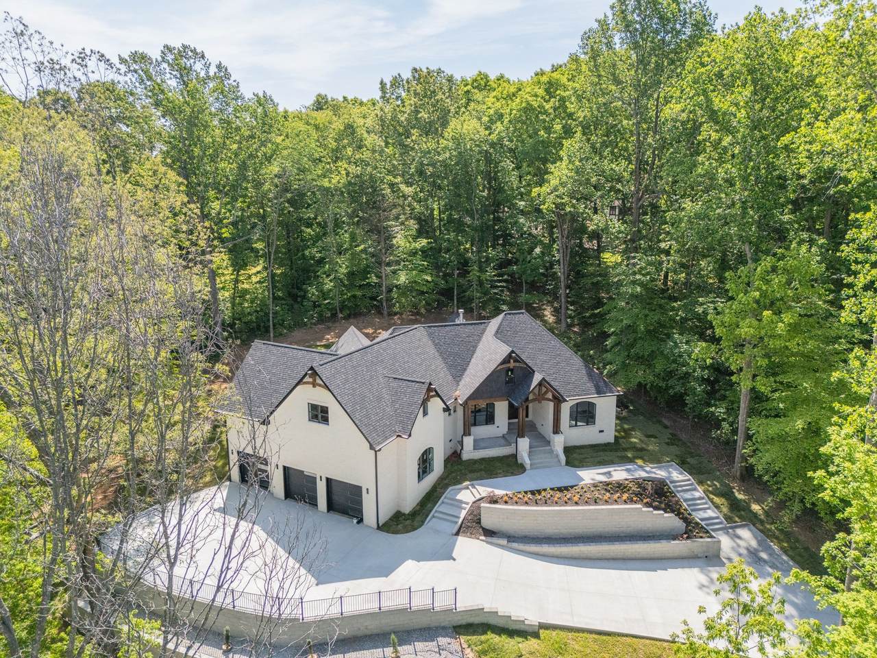 https://bt-photos.global.ssl.fastly.net/nashville/1280_boomver_2_RTC3178467-1.jpg
