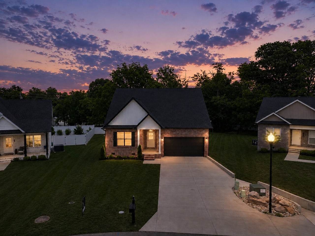 125 Beckam Way - Photo 1