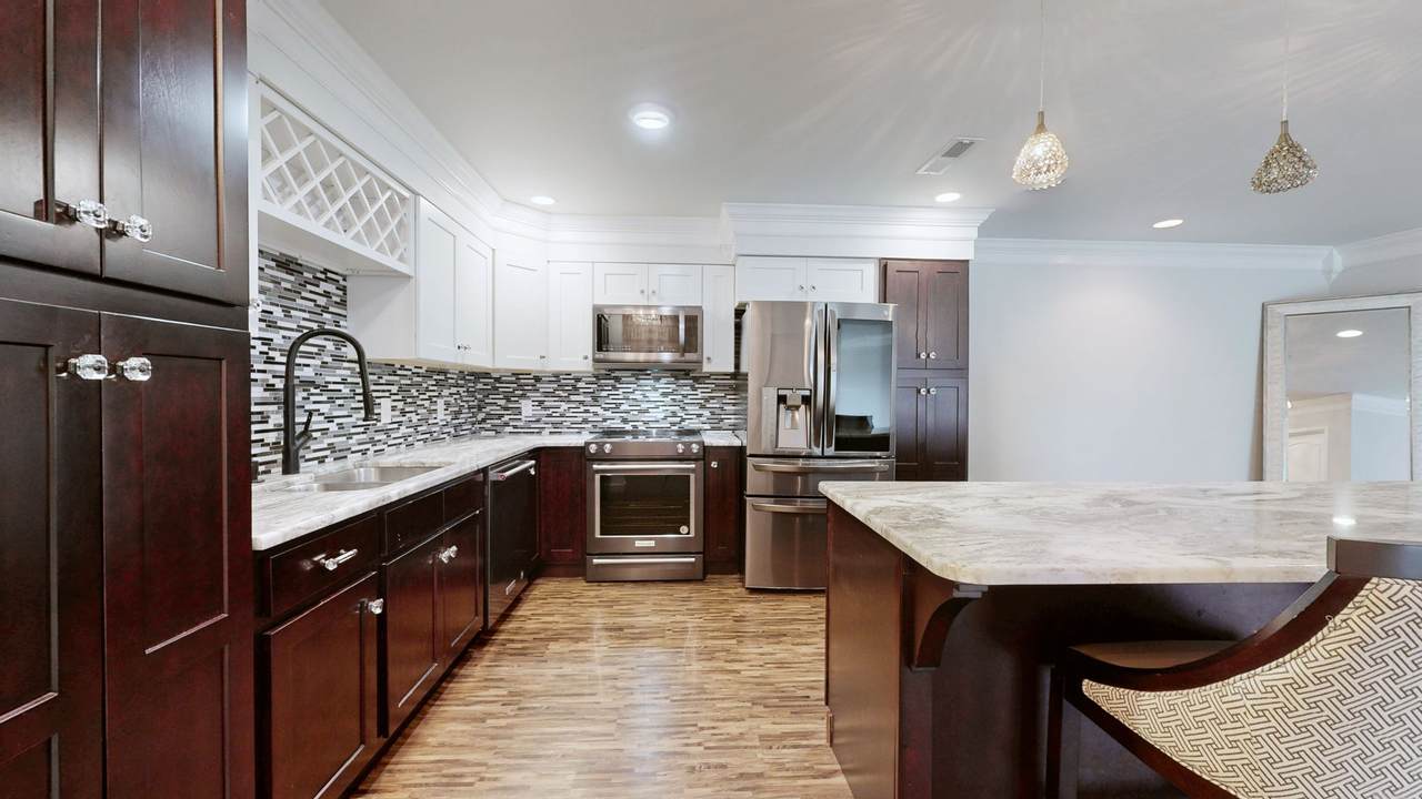 200 Sanders Ferry Rd - Photo 1