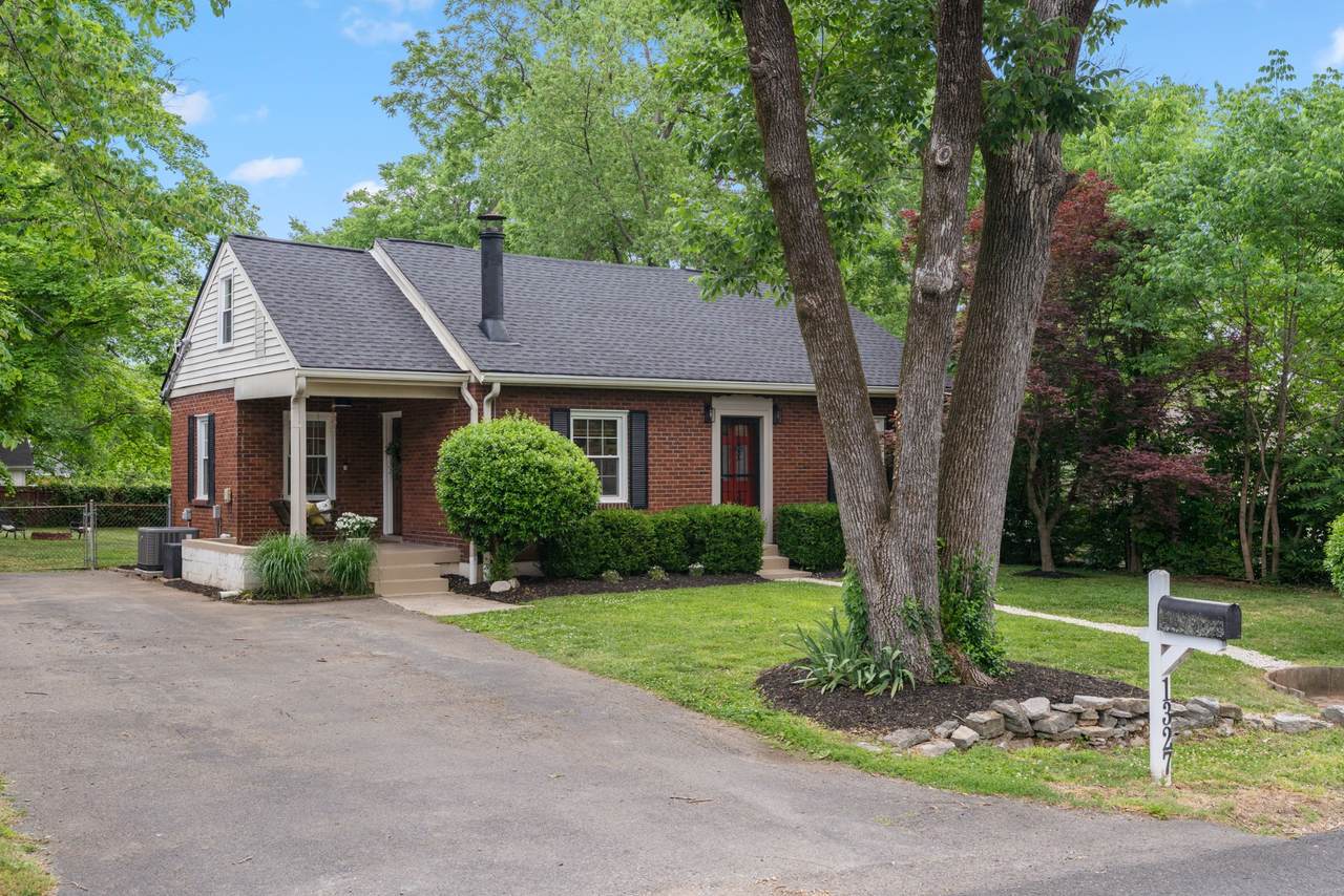 1327 Cardinal Ave - Photo 1