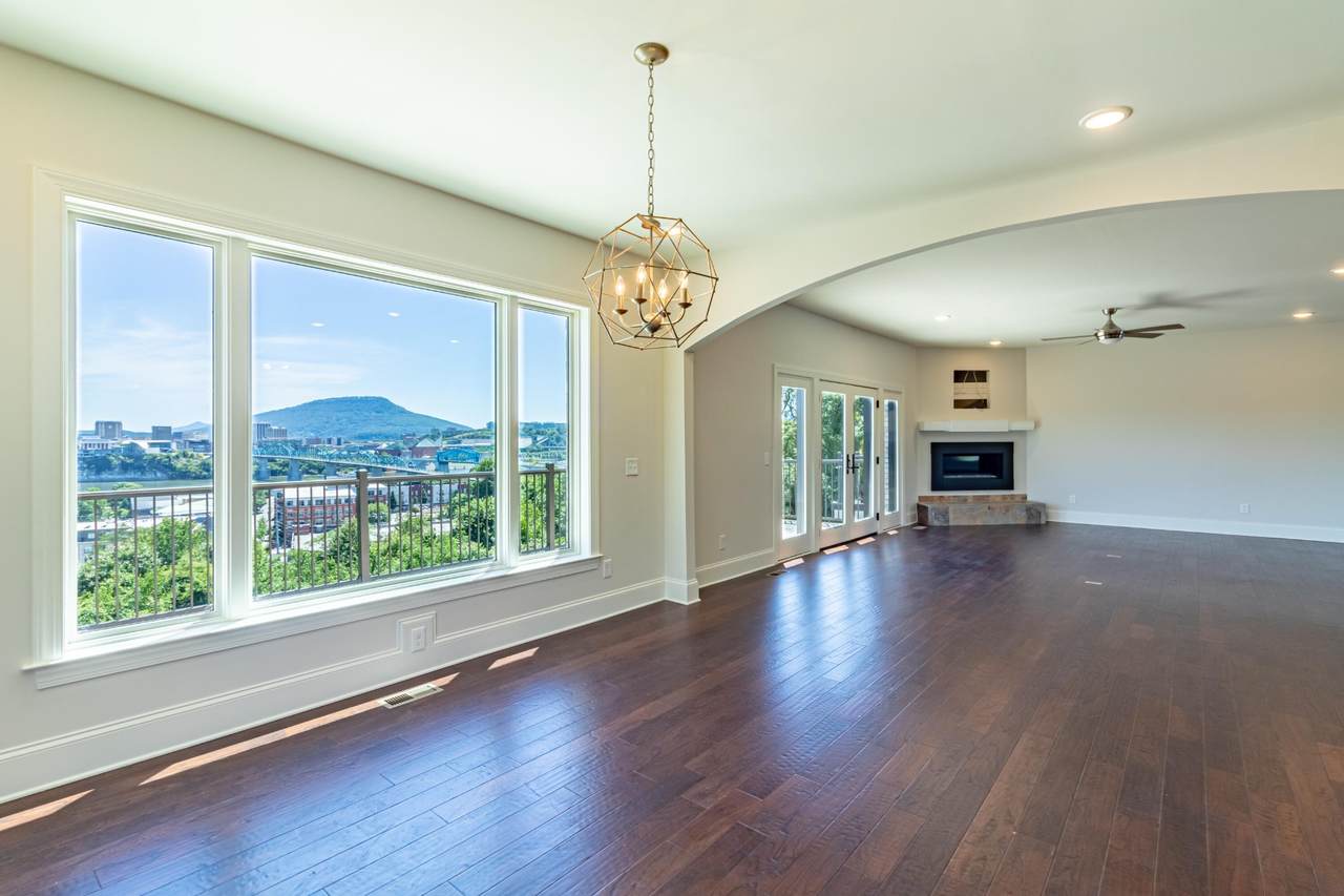 294 Druid Lane - Photo 1