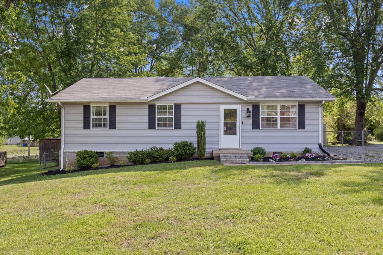 216 Fischer Dr - Photo 1