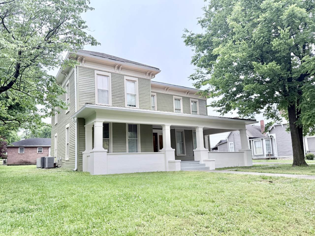 1903 S Main St - Photo 1