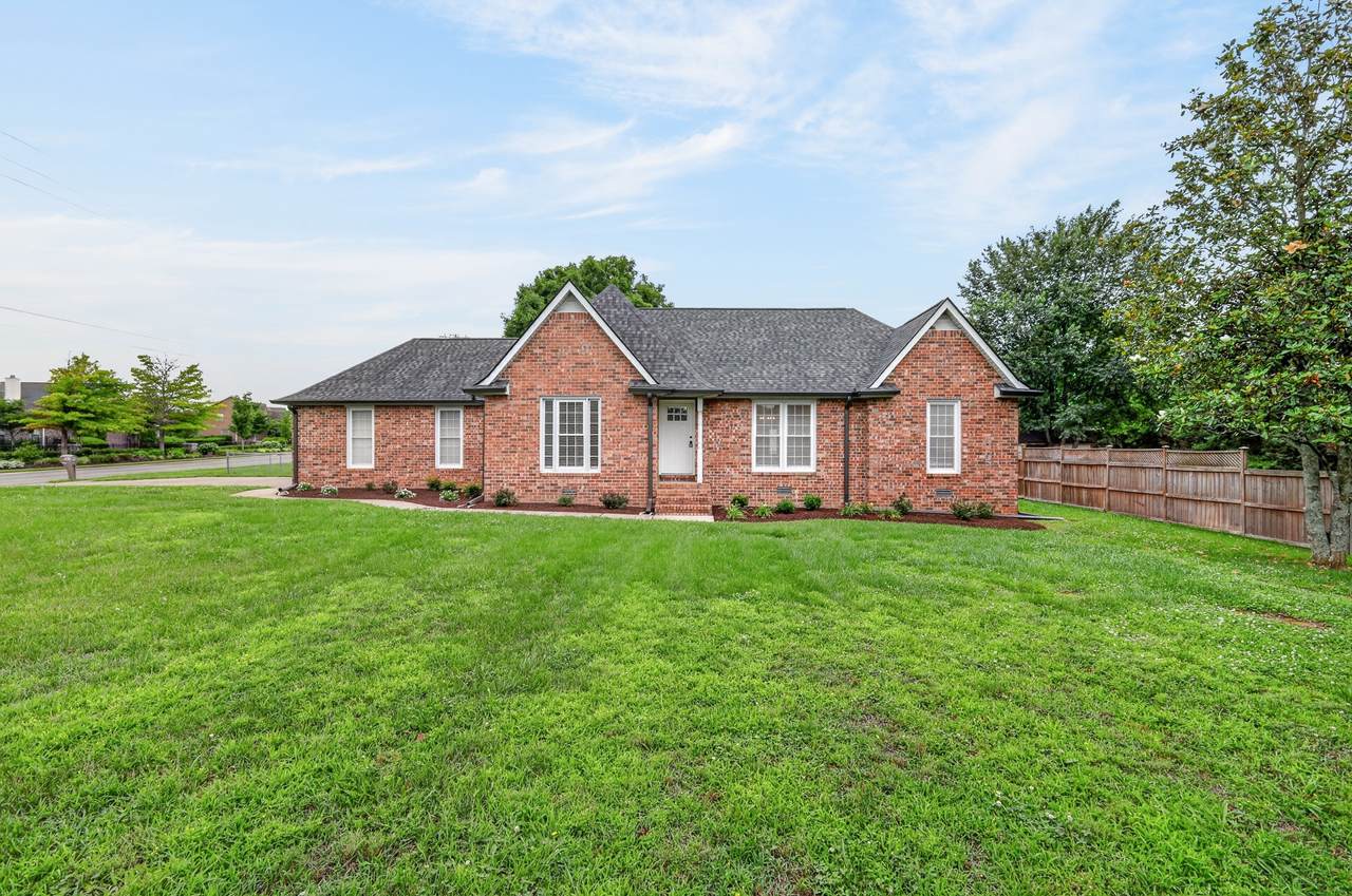 1015 Brinkley Rd - Photo 1