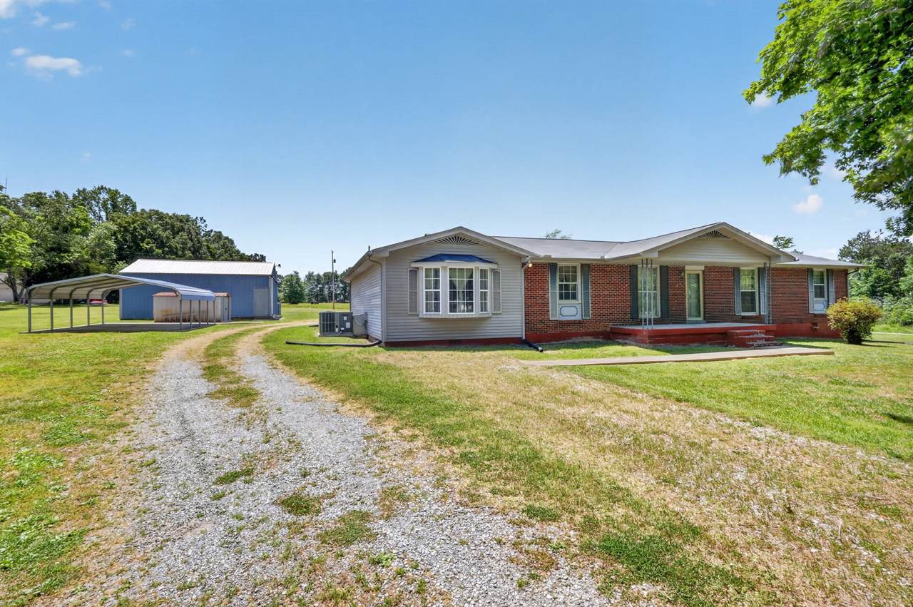 1130 Parkers Chapel Rd - Photo 1