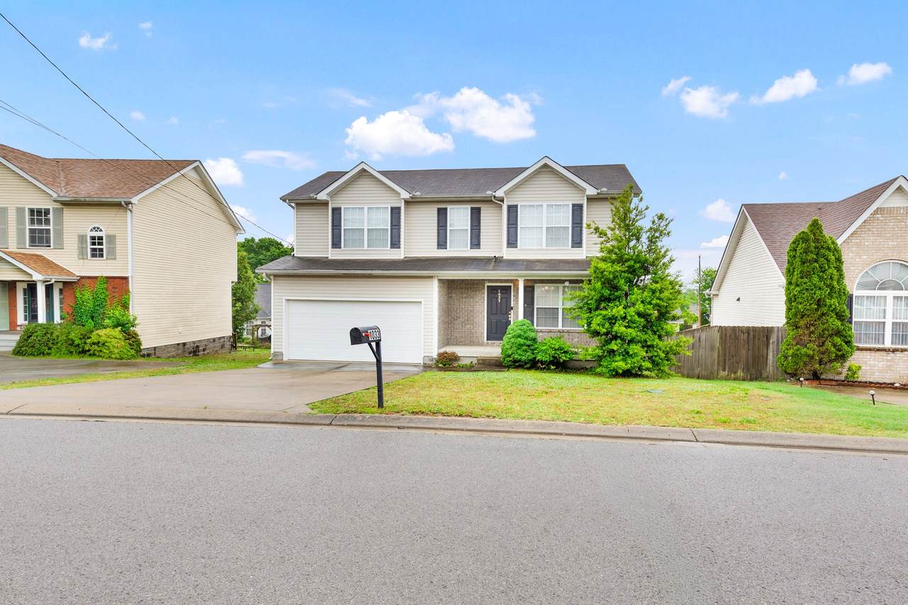 1033 Cheryl Ln - Photo 1