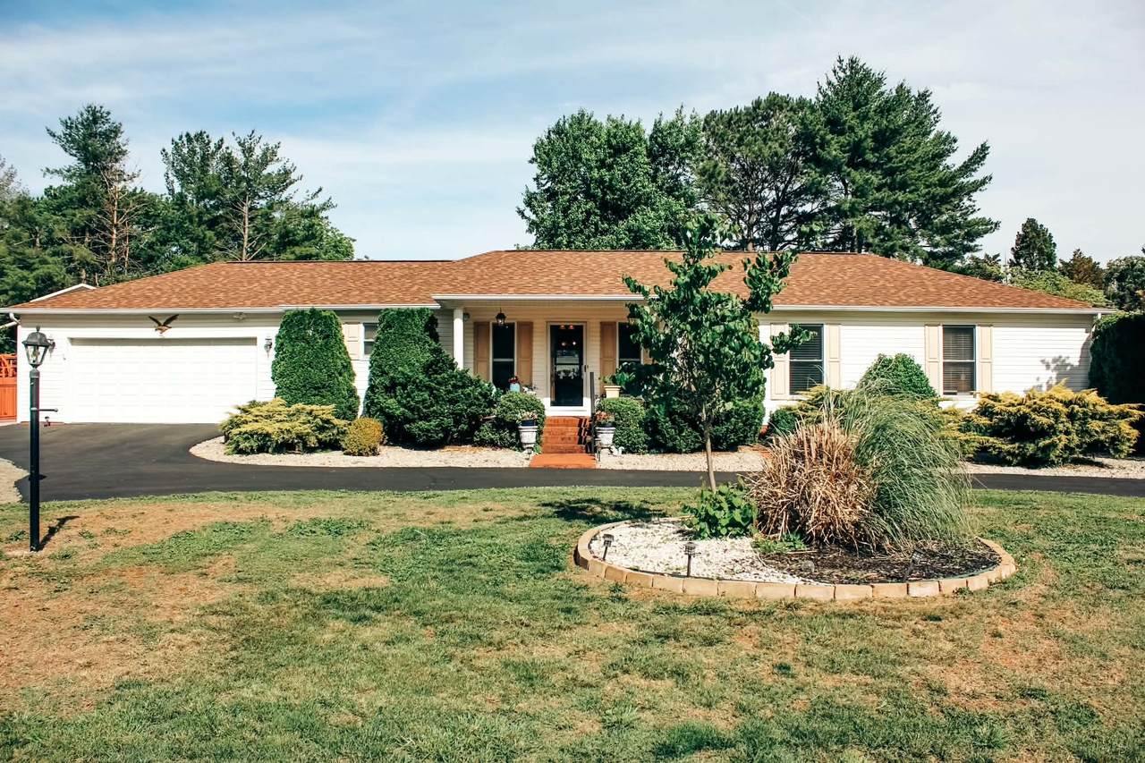 67 Lake Ln - Photo 1