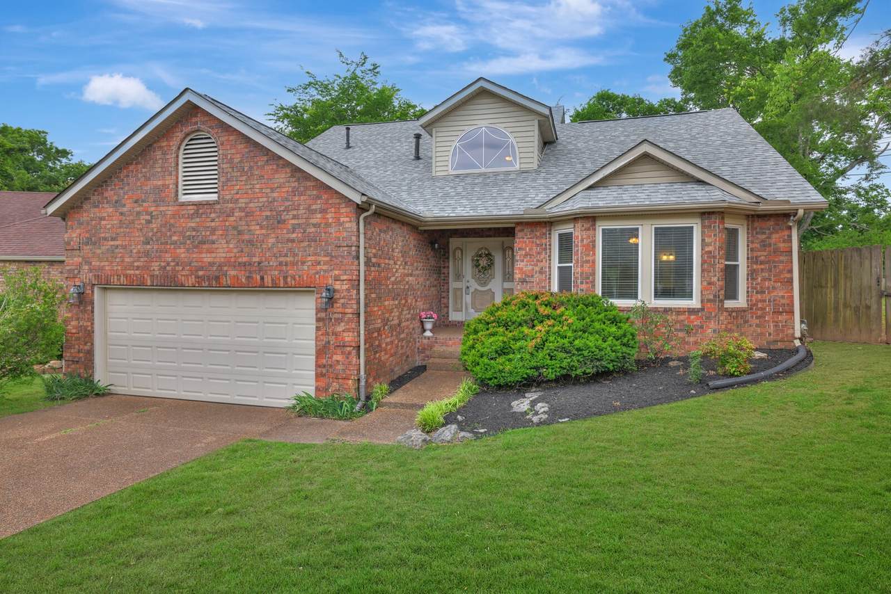 104 Kenaum Ct - Photo 1