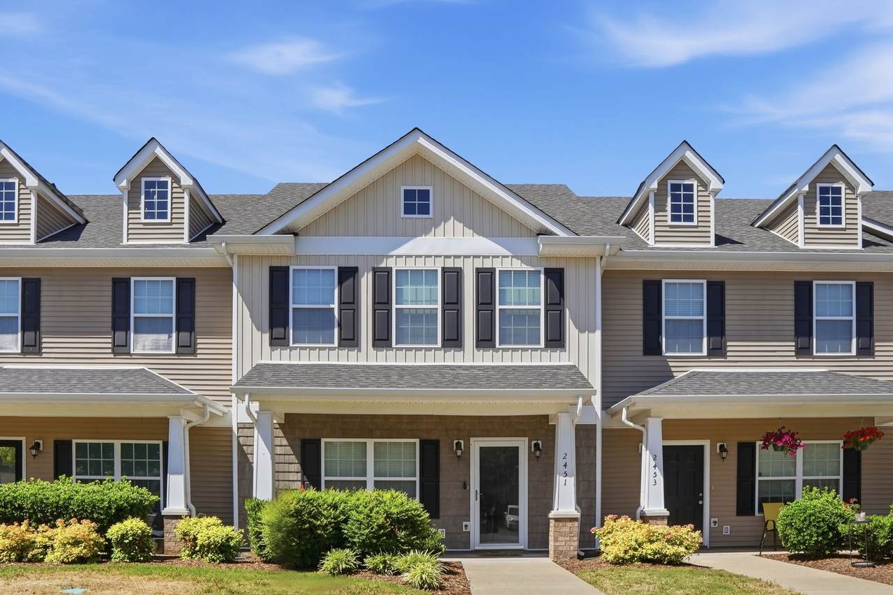 2451 New Holland Cir - Photo 1