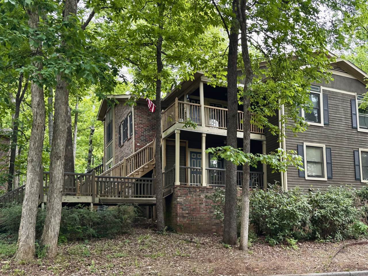 https://bt-photos.global.ssl.fastly.net/nashville/1280_boomver_2_RTC3205959-1.jpg