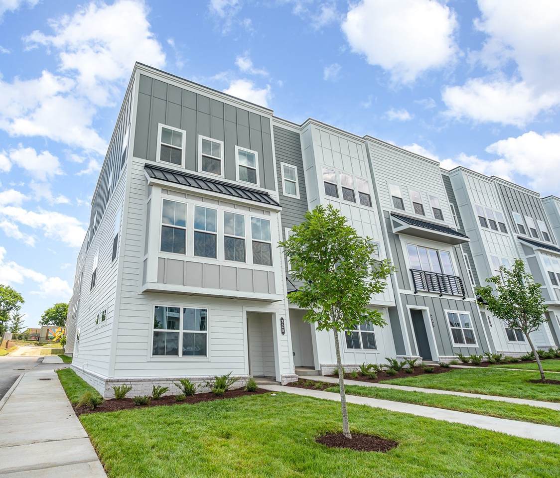 722 41st Ave - Photo 1