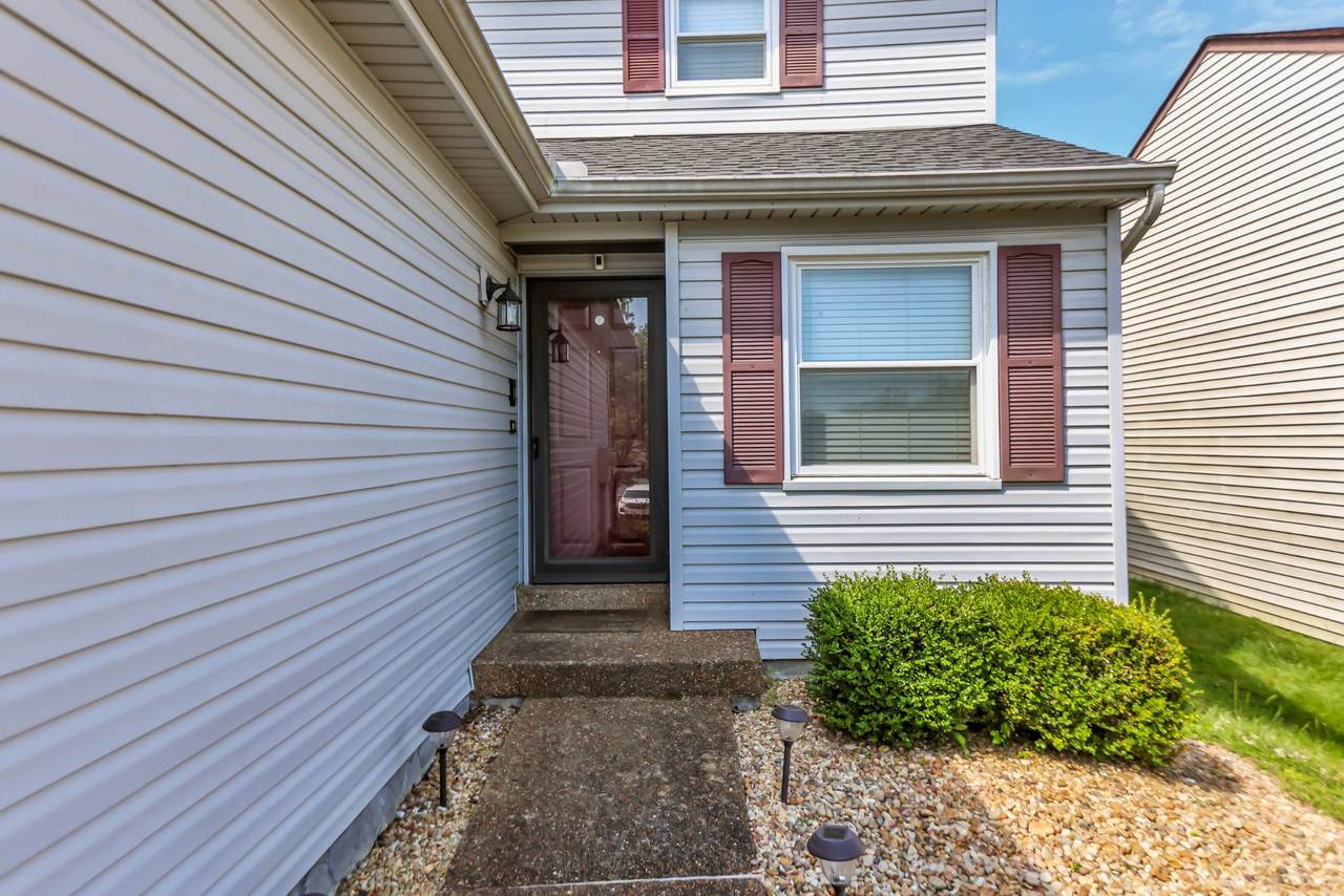 107 Maple Way - Photo 1