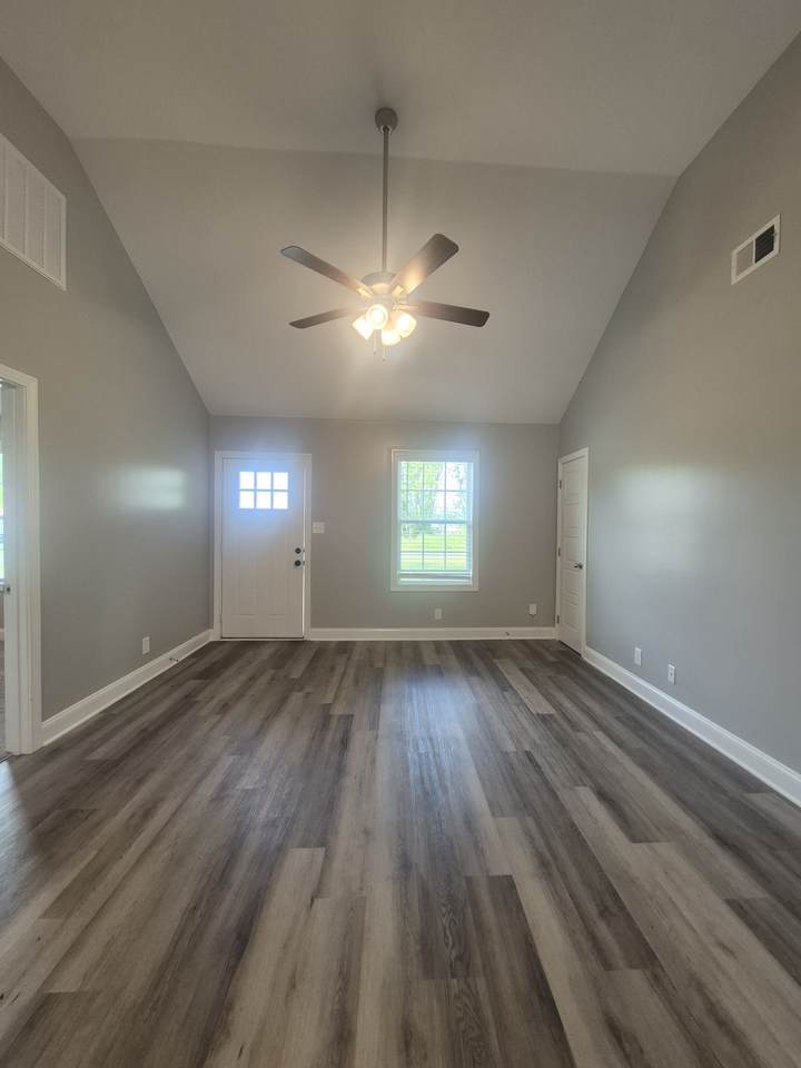 https://bt-photos.global.ssl.fastly.net/nashville/1280_boomver_2_RTC3213569-1.jpg