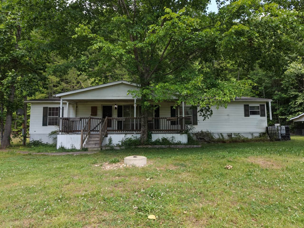 1720 Bear Creek Rd - Photo 1
