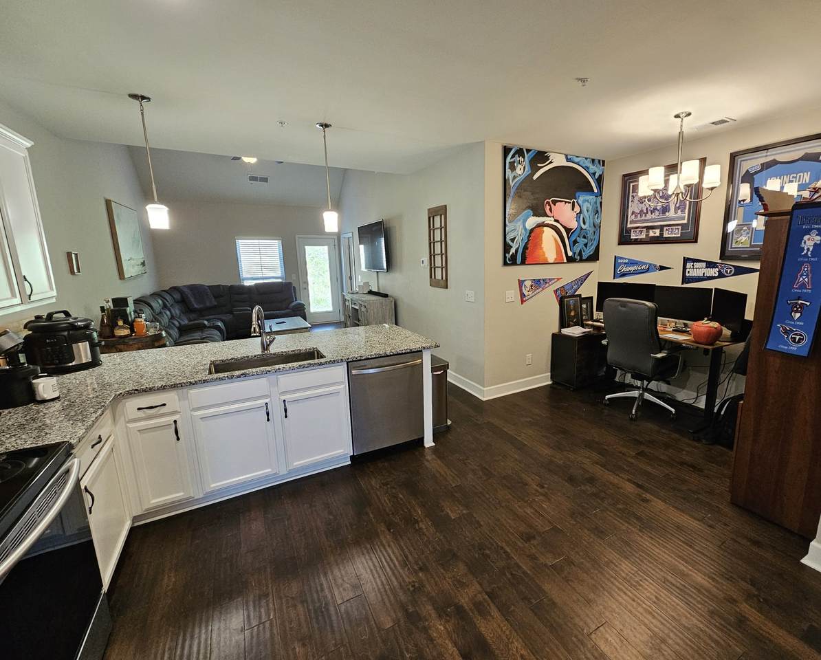 https://bt-photos.global.ssl.fastly.net/nashville/1280_boomver_1_RTC3220722-1.jpg