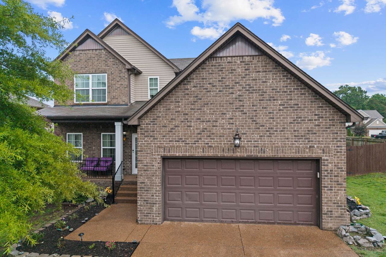 874 Daybreak Dr - Photo 1