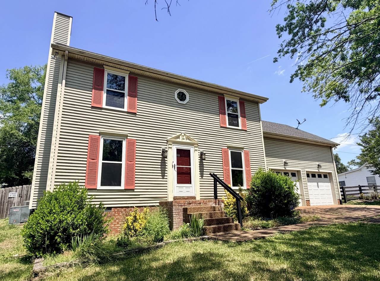 1136 Campbell Rd - Photo 1