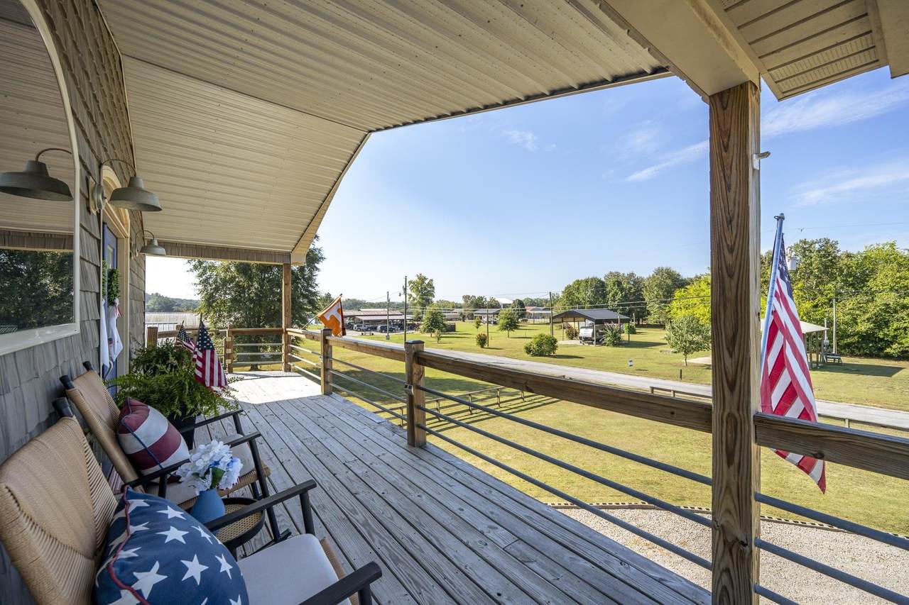 https://bt-photos.global.ssl.fastly.net/nashville/1280_boomver_2_RTC3225014-1.jpg