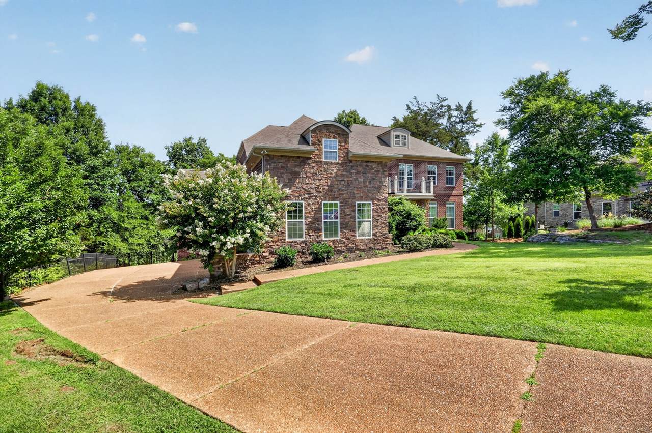 https://bt-photos.global.ssl.fastly.net/nashville/1280_boomver_2_RTC3225067-1.jpg