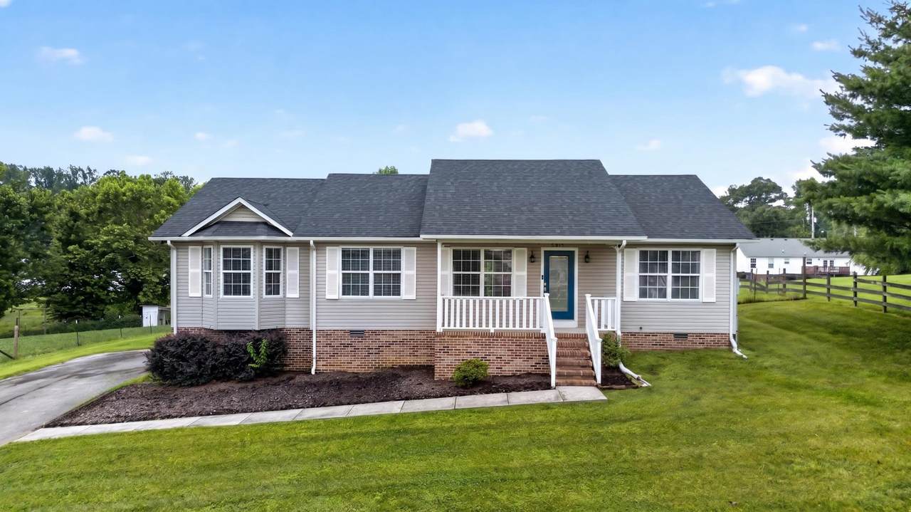 3911 Kings Ct - Photo 1