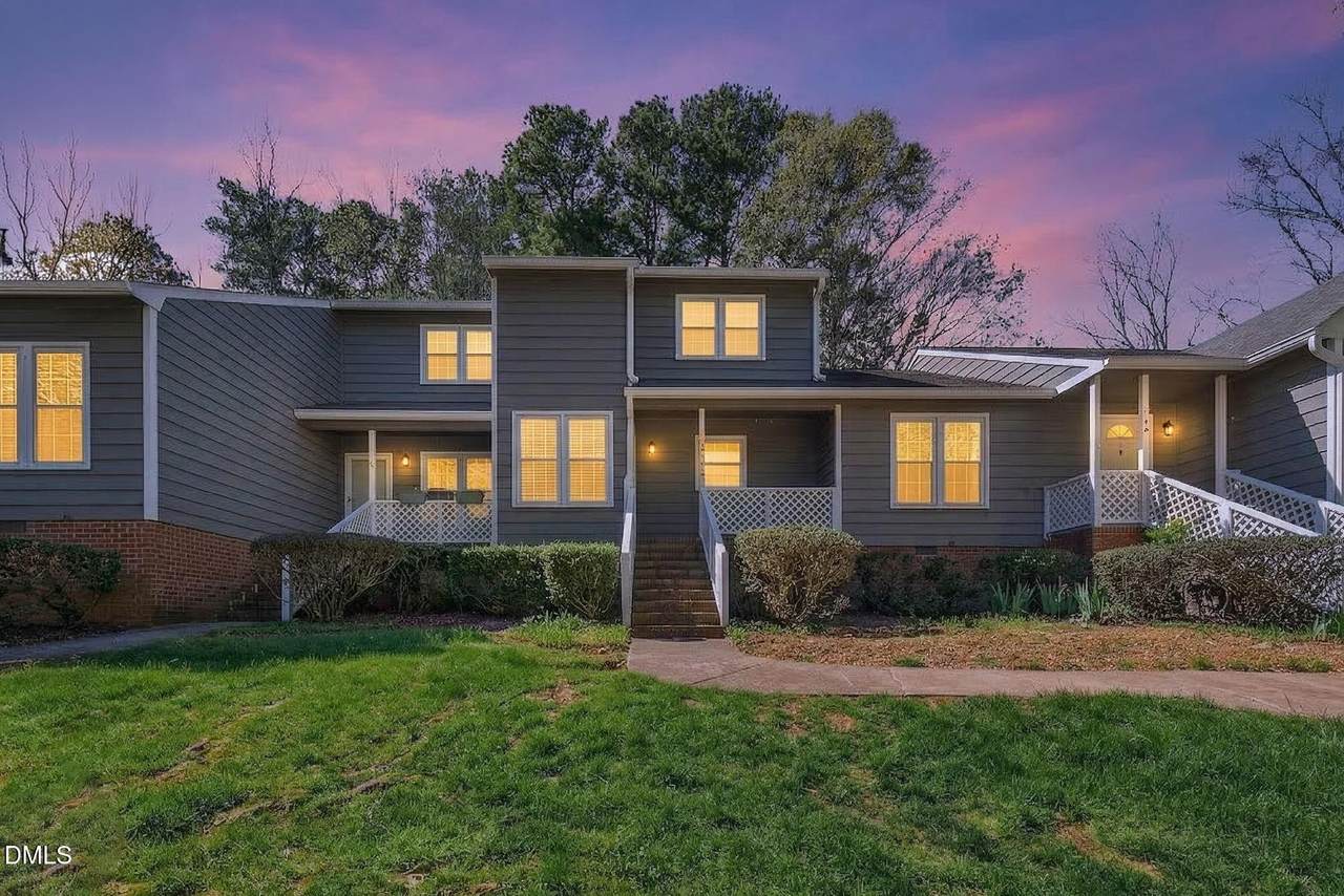 102 Lake Hollow Cir - Photo 1