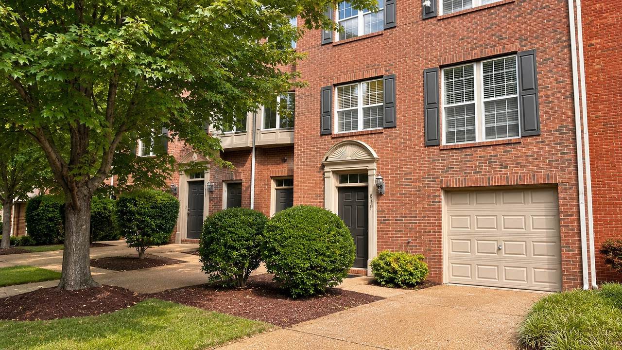 674 Huffine Manor Cir - Photo 1
