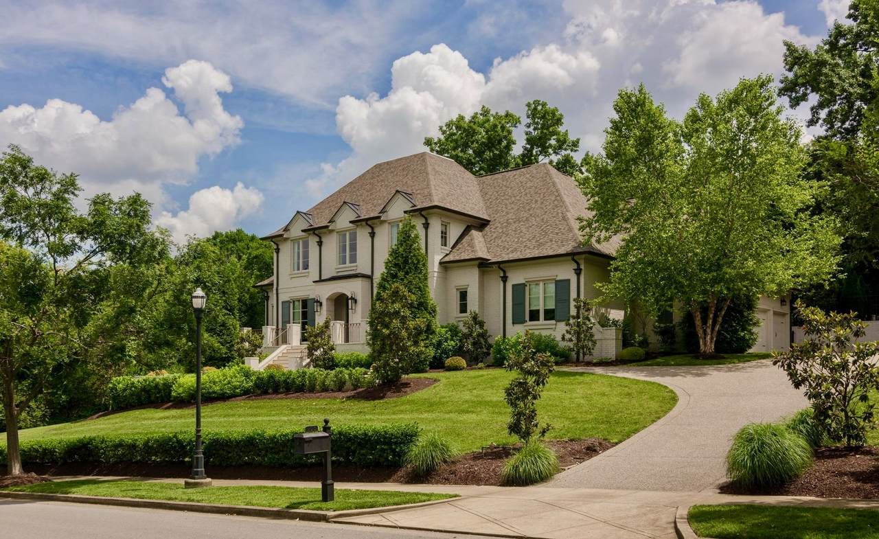 206 Jones Pkwy - Photo 1