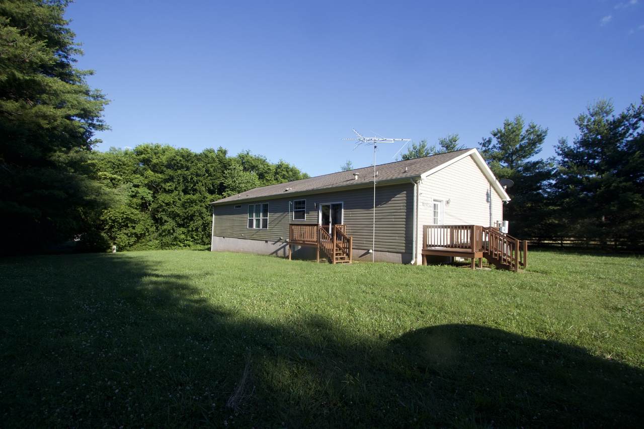 https://bt-photos.global.ssl.fastly.net/nashville/1280_boomver_1_RTC3230218-1.jpg