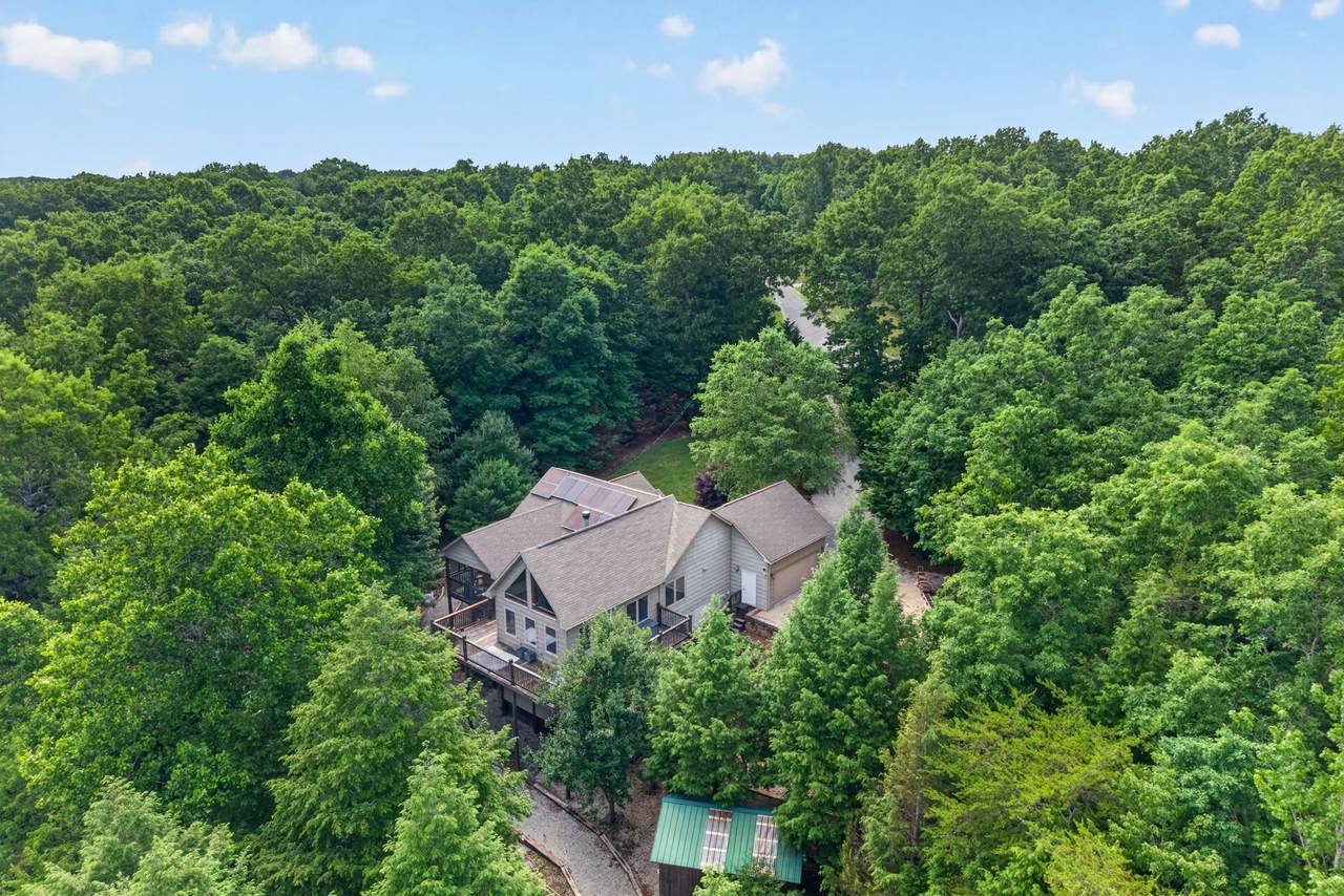 232 Victoria Cir - Photo 1