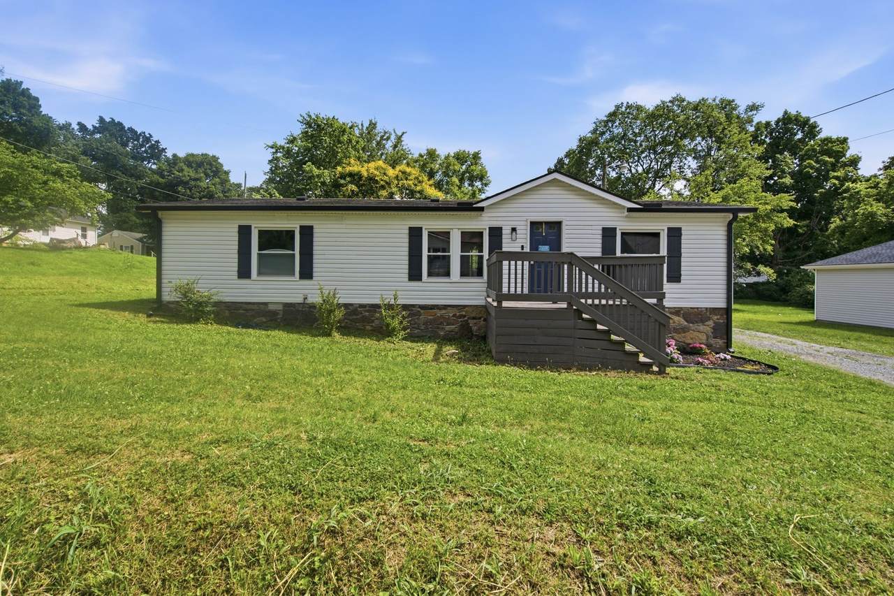 824 Pitt Ave - Photo 1