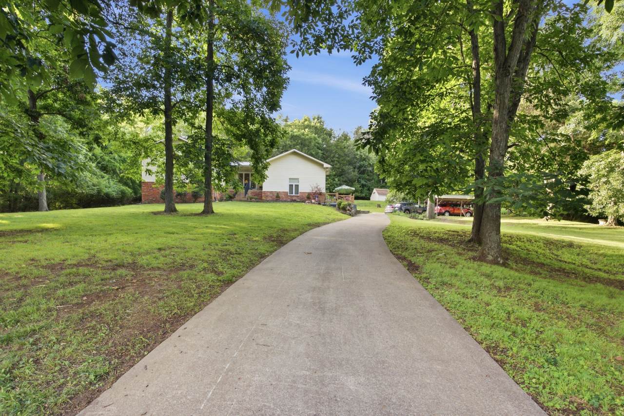 1053 Hillview Dr - Photo 1