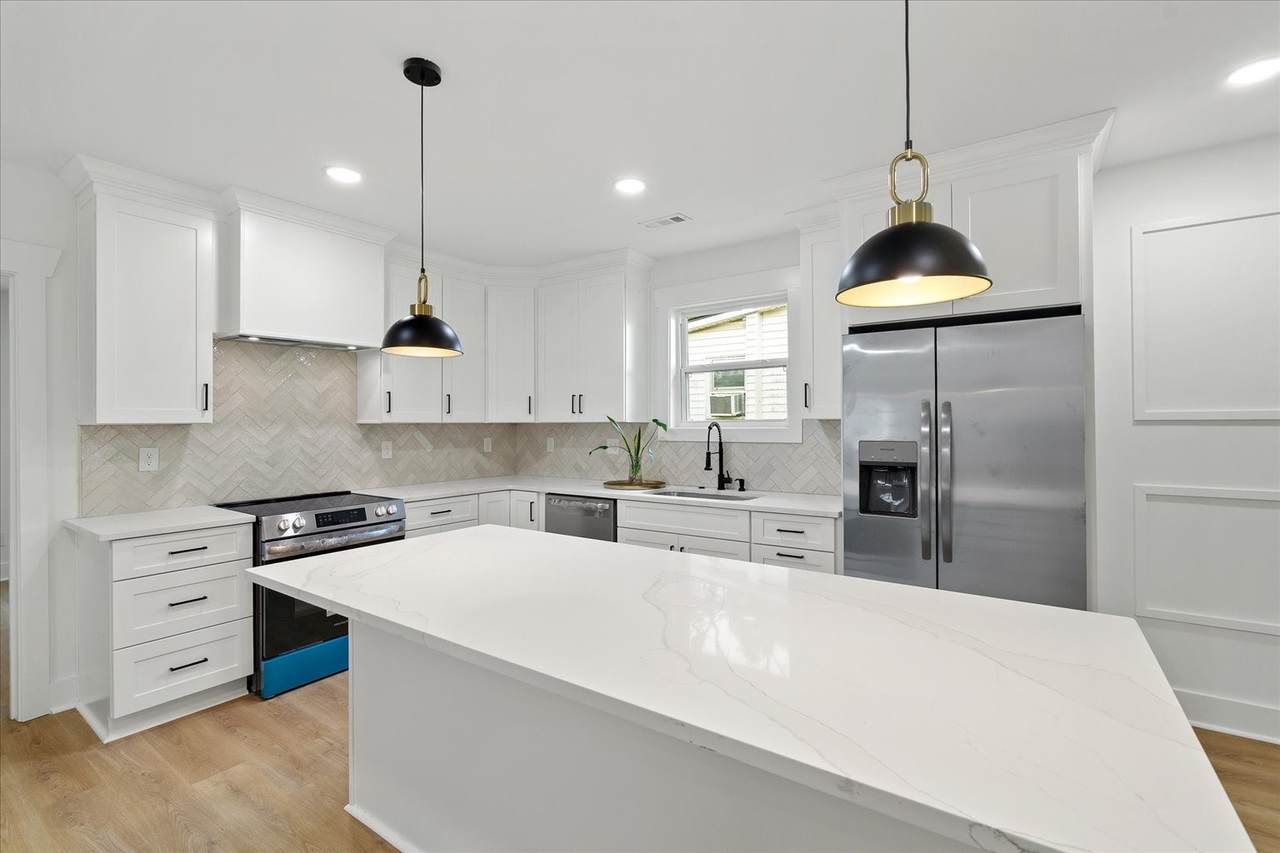 728 26th Ave - Photo 1