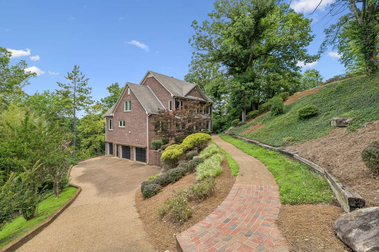 https://bt-photos.global.ssl.fastly.net/nashville/1280_boomver_2_RTC3242746-1.jpg