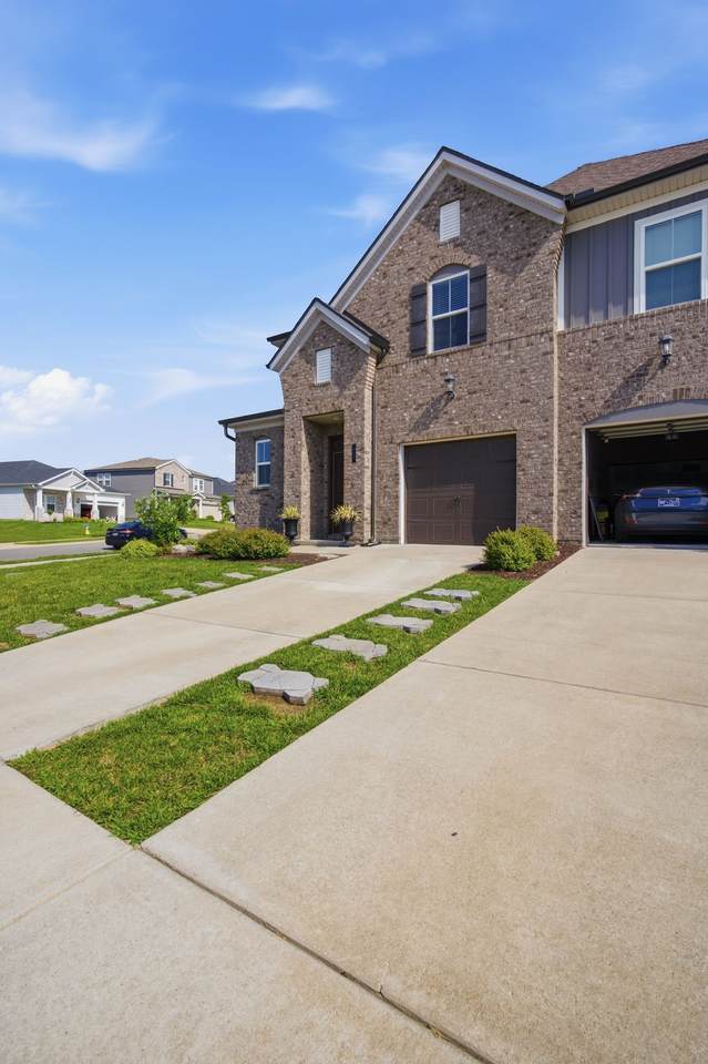 https://bt-photos.global.ssl.fastly.net/nashville/1280_boomver_2_RTC3243478-1.jpg