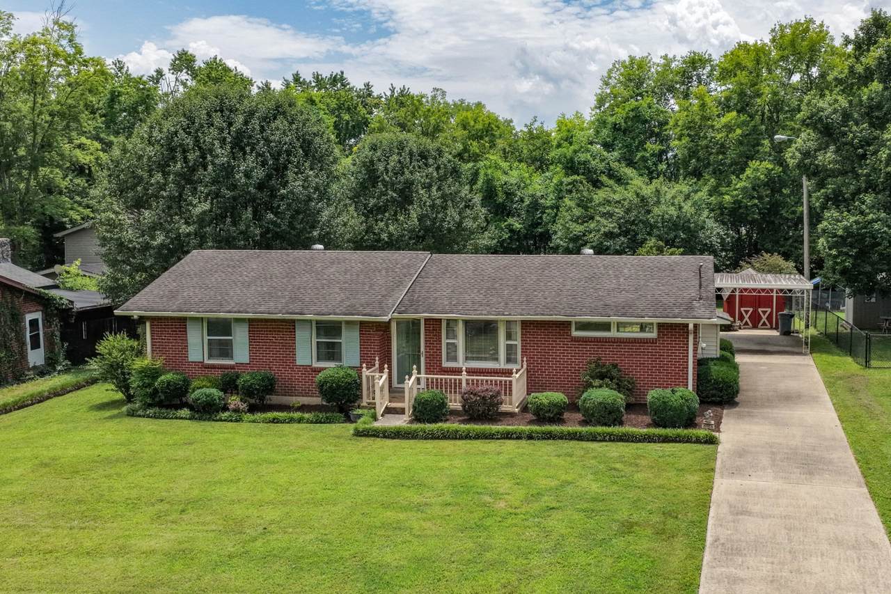 102 Robinhood Cir - Photo 1