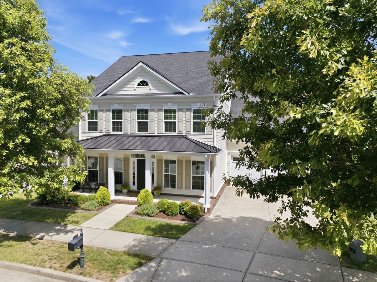 1017 Linden Isle Dr - Photo 1