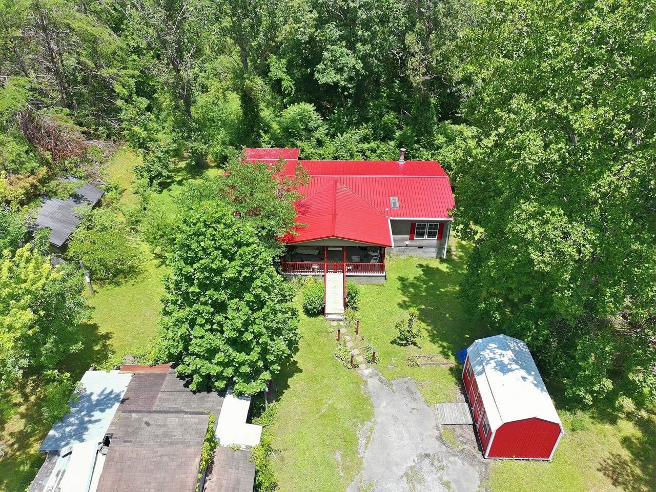 5843 Valley Dr - Photo 1