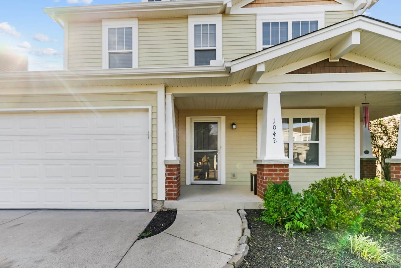 1042 Bradford Park Rd - Photo 1
